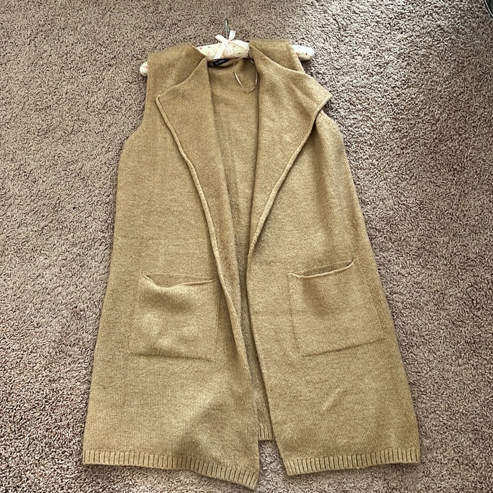 Stradivarius Sleeveless Long Cardigan Vest